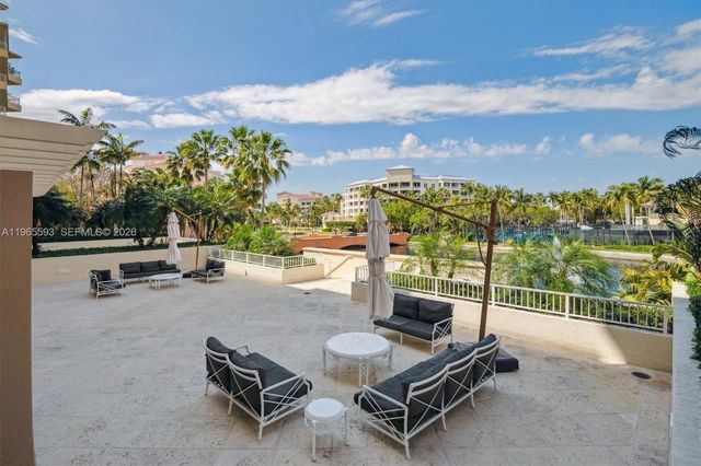 765 Crandon Blvd 111, Key Biscayne, FL 33149