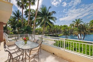 765 Crandon Blvd 111, Key Biscayne, FL 33149
