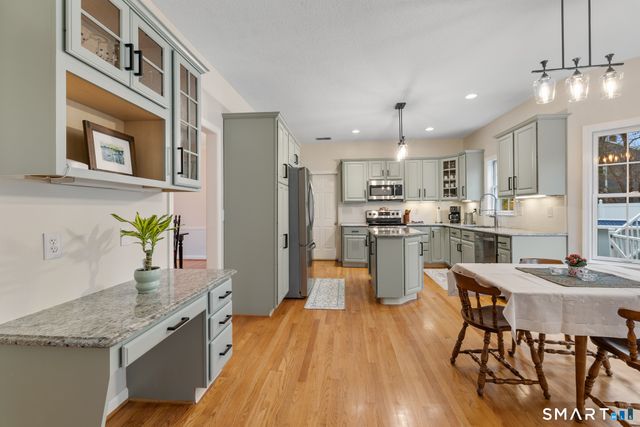 9 Brockway Road, Ellington, CT 06029