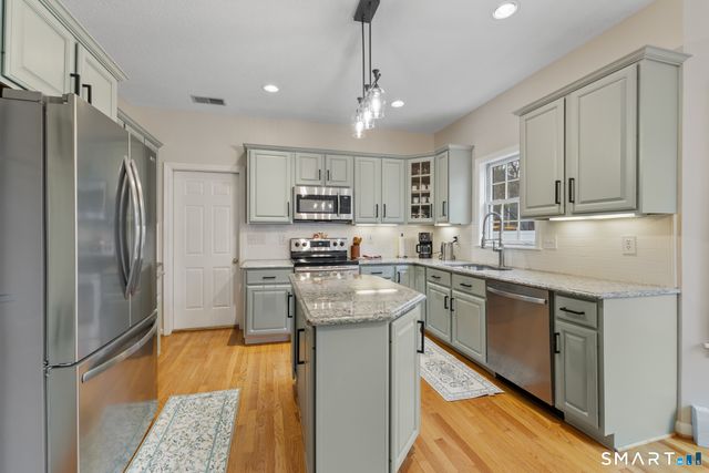 9 Brockway Road, Ellington, CT 06029