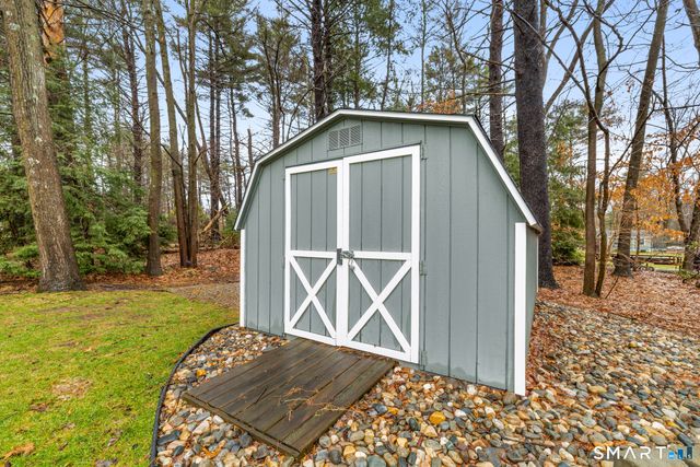 9 Brockway Road, Ellington, CT 06029