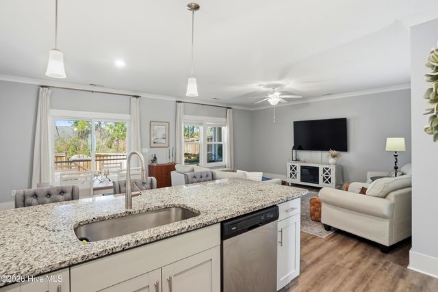 7405 Springwater Drive, Wilmington, NC 28411