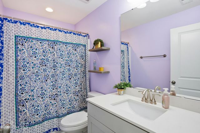 7405 Springwater Drive, Wilmington, NC 28411