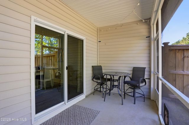 7405 Springwater Drive, Wilmington, NC 28411