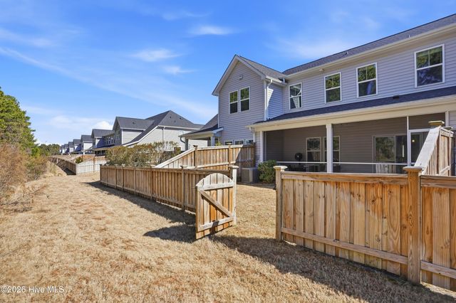 7405 Springwater Drive, Wilmington, NC 28411