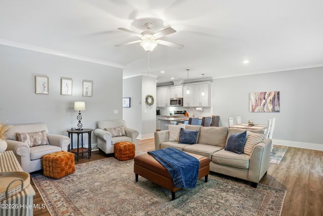 7405 Springwater Drive, Wilmington, NC 28411