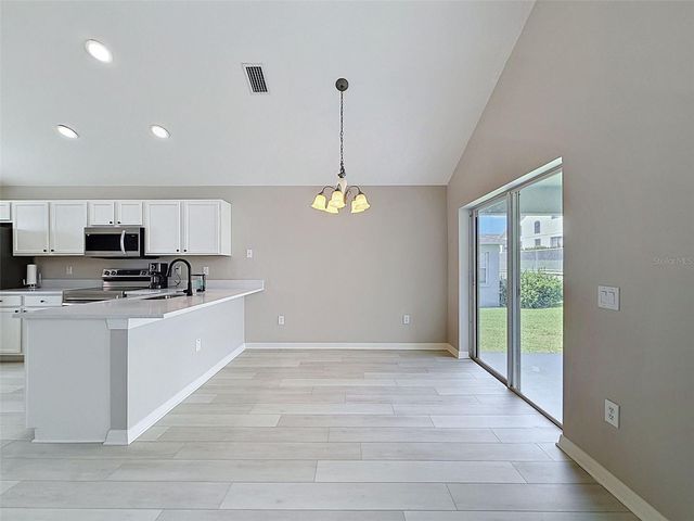 7848 MERCHANTVILLE CIR, Zephyrhills, FL 33540