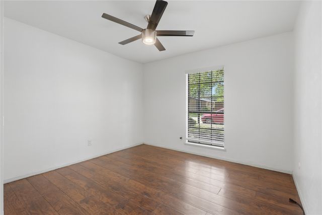 3517 Knoll Point Drive, Garland, TX 75043