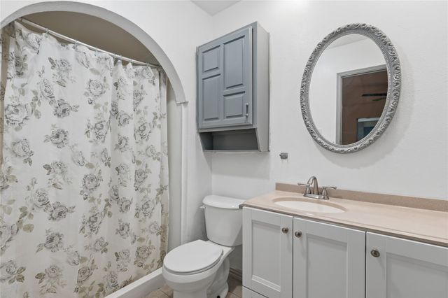 3517 Knoll Point Drive, Garland, TX 75043