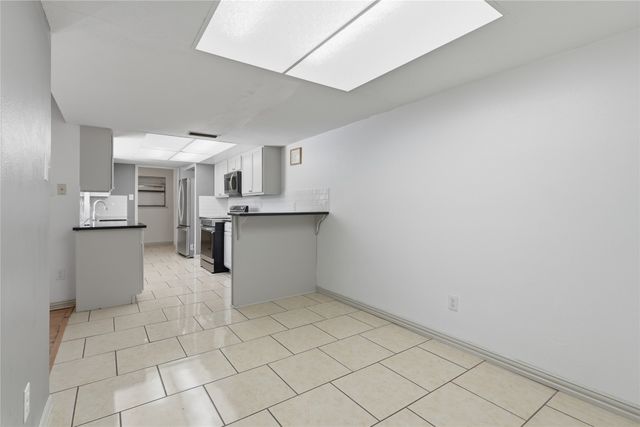 3517 Knoll Point Drive, Garland, TX 75043