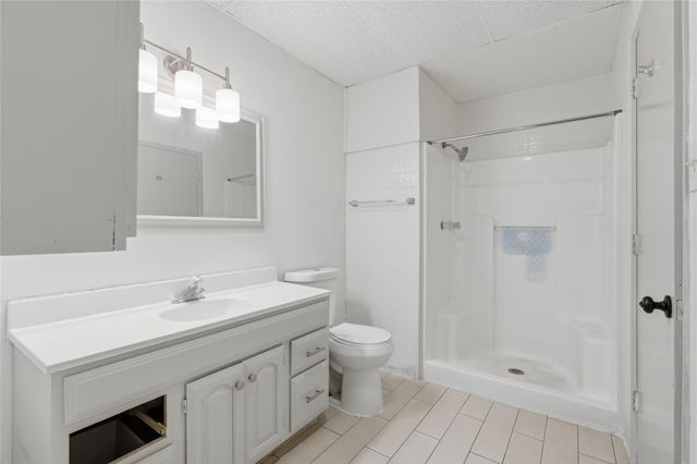 3517 Knoll Point Drive, Garland, TX 75043