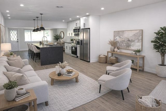 5210 NE 14th Way, Fort Lauderdale, FL 33334