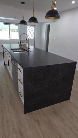 5210 NE 14th Way, Fort Lauderdale, FL 33334