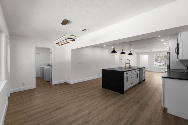 5210 NE 14th Way, Fort Lauderdale, FL 33334