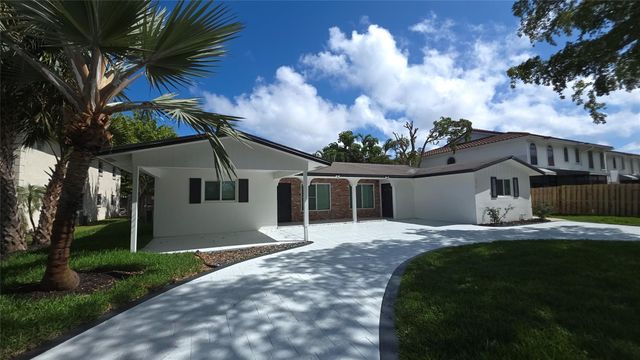 5210 NE 14th Way, Fort Lauderdale, FL 33334