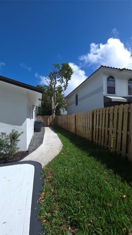 5210 NE 14th Way, Fort Lauderdale, FL 33334