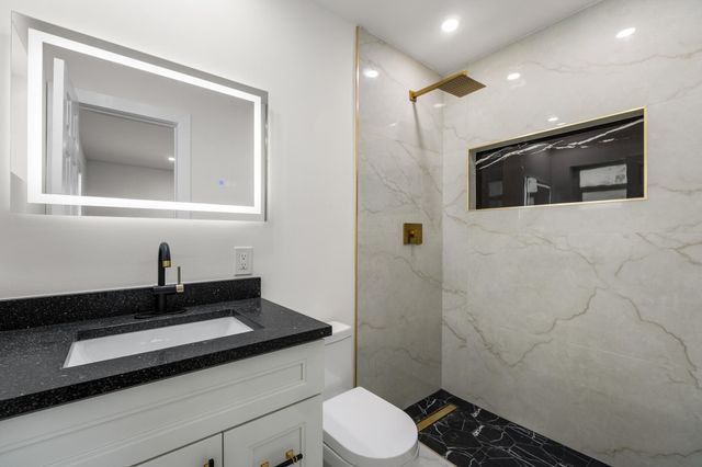 5210 NE 14th Way, Fort Lauderdale, FL 33334