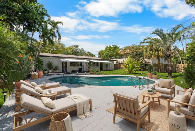 5210 NE 14th Way, Fort Lauderdale, FL 33334