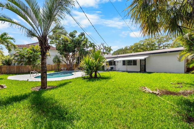5210 NE 14th Way, Fort Lauderdale, FL 33334