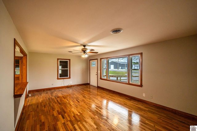 1731 E US Hwy 68E, Benton, KY 42025