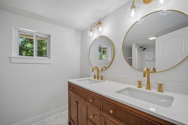 1009 27th Street, Des Moines, IA 50311