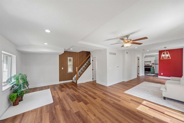 1009 27th Street, Des Moines, IA 50311