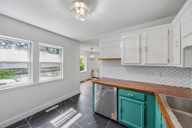 1009 27th Street, Des Moines, IA 50311