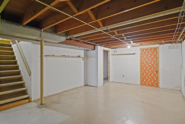 8456 17th AVENUE, Kenosha, WI 53143
