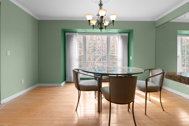 1645 Huntington Park Unit E, Rochester Hills, MI 48309