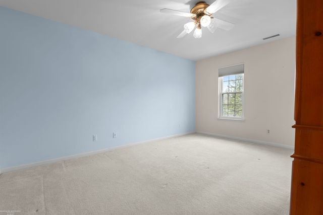 1645 Huntington Park Unit E, Rochester Hills, MI 48309