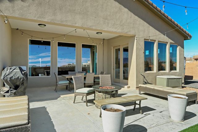 3032 Vatapa Road NE, Rio Rancho, NM 87144