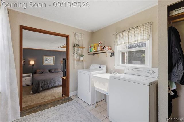 4401 Louella Drive, Waterford, MI 48329