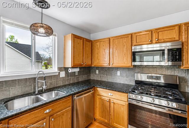 1175 Deer Creek Trail, Grand Blanc, MI 48439