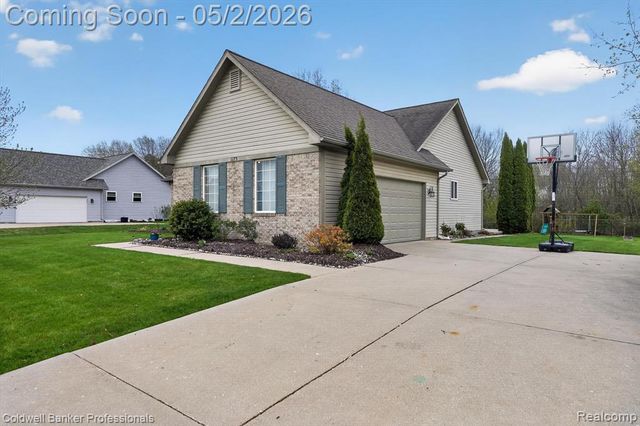 1175 Deer Creek Trail, Grand Blanc, MI 48439