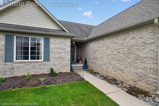 1175 Deer Creek Trail, Grand Blanc, MI 48439