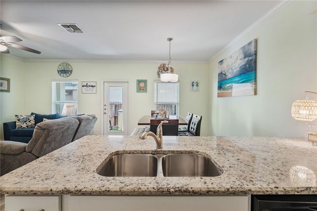 14834 Robla Dr, Corpus Christi, TX 78418