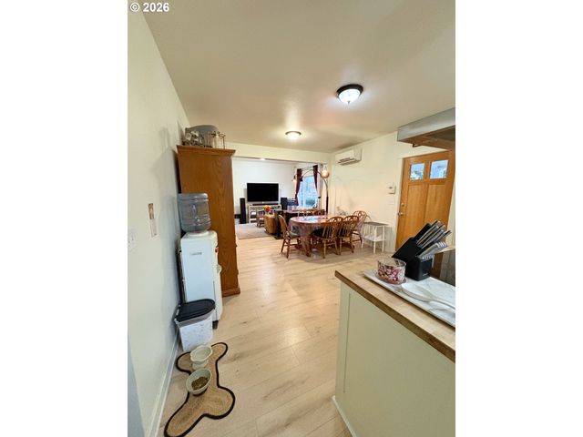 2090 MINNESOTA St, Eugene, OR 97401