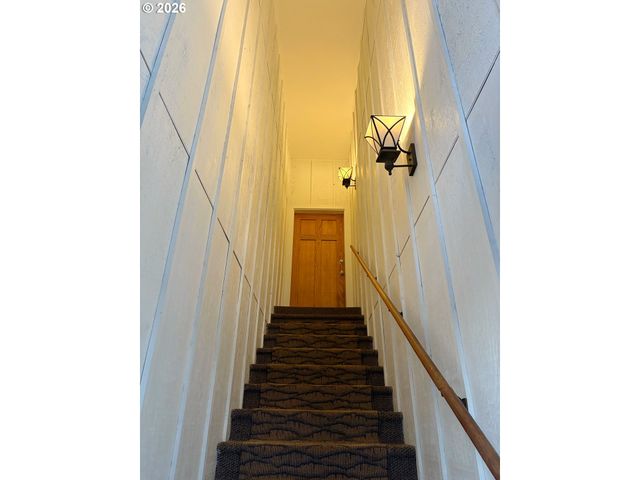 2090 MINNESOTA St, Eugene, OR 97401