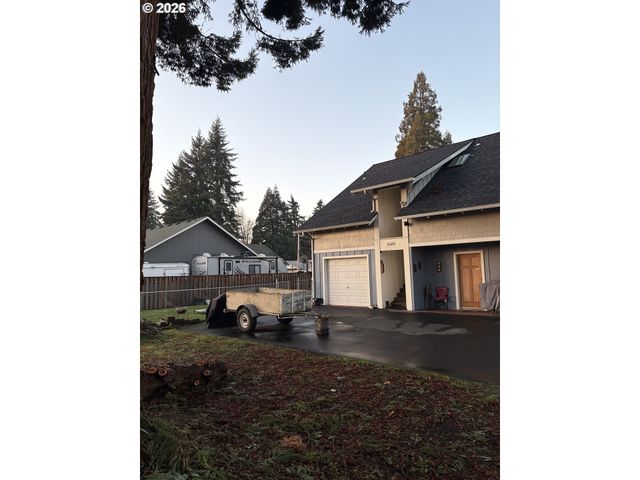 2090 MINNESOTA St, Eugene, OR 97401