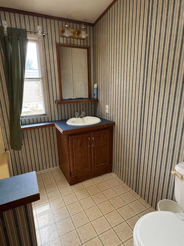 18 Springbrook Street, Hinsdale, NH 03451