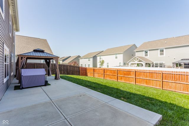 5794 Cherrywood Lane, Mccordsville, IN 46055