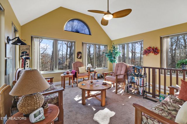 222 Amherst Lane, Crossville, TN 38558