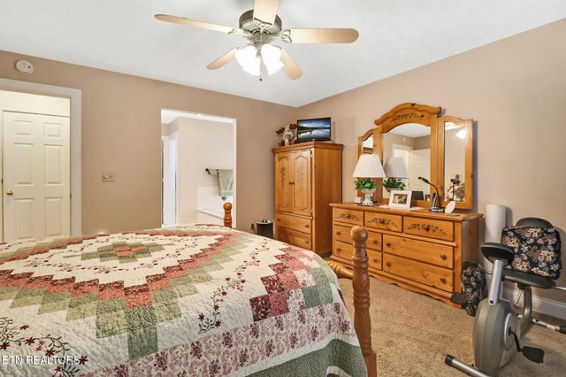 222 Amherst Lane, Crossville, TN 38558