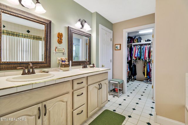 222 Amherst Lane, Crossville, TN 38558