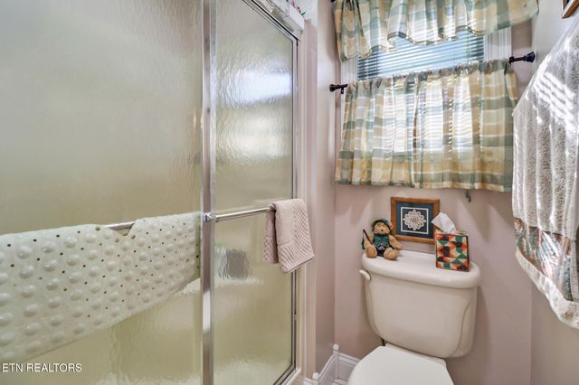 222 Amherst Lane, Crossville, TN 38558