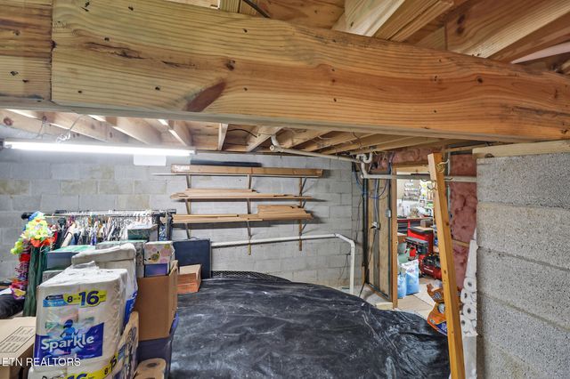 222 Amherst Lane, Crossville, TN 38558