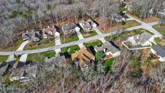 222 Amherst Lane, Crossville, TN 38558