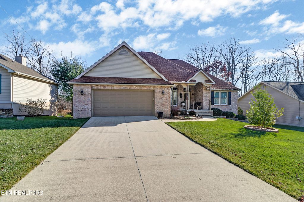 222 Amherst Lane, Crossville, TN 38558