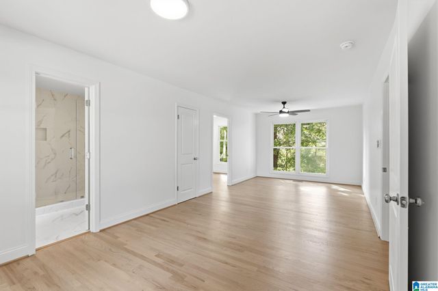 1078 CREST ROAD, Leeds, AL 35094