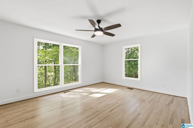 1078 CREST ROAD, Leeds, AL 35094